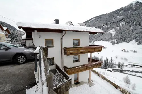 Haus Ladner - Josef und Marianne in Kappl, Österreich