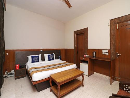 

OYO 10177 A Gulshan Continental
