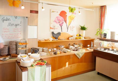 אוכל ומשקאות, Hotel-Restaurant Teuschler-Mogg Bad Waltersdorf inklusiv Genusscard in באד וולטרסדורף