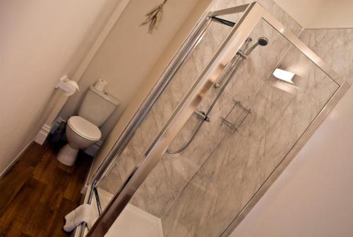 Double or Twin Room with Balcony image 9