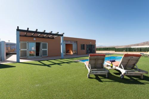 Villas Caleta Beach & Golf