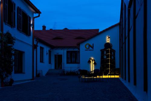Casa Nicolae Luxury Suites - image 2