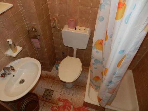 Apartments Katica - image 5