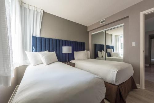 Carmana Hotel & Suites - image 3