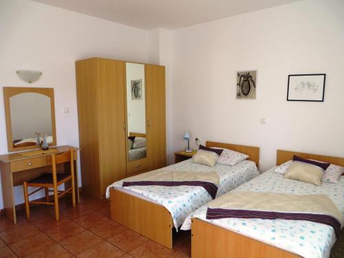 Apartment Rabac 7410d - image 4