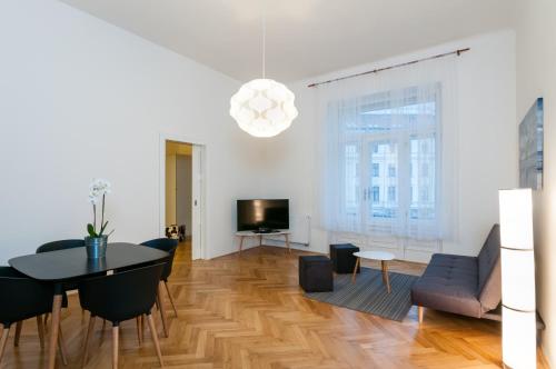Square Apartments