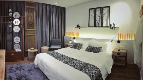 Superior Queen Room image 4