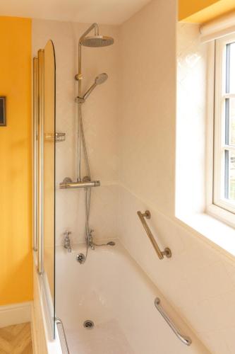 Jasmine Cottage - image 8