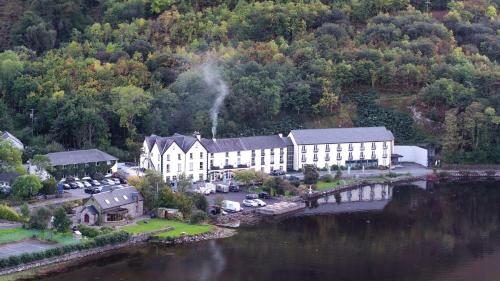 . Leenane Hotel