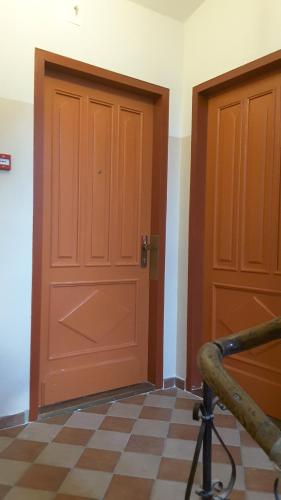 Family or Group Apartment in Silent Center