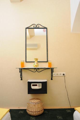 A&B Home Hotel - image 13