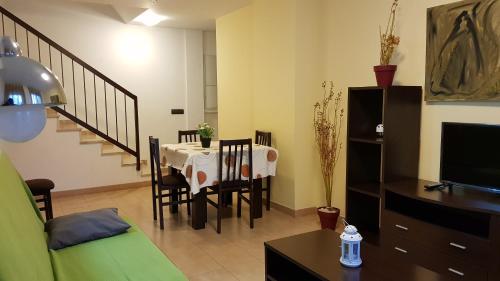 Two-Bedroom Apartment (5 Adults)