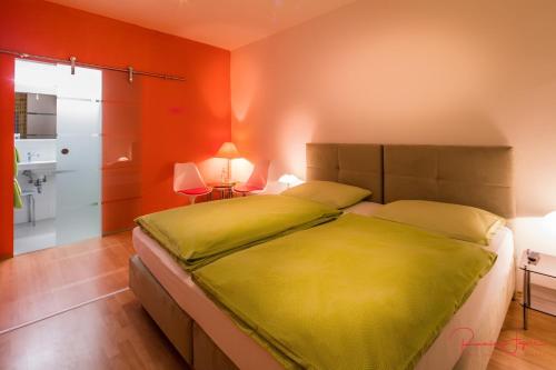 1 twin bed