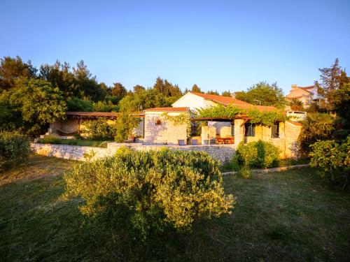  Holiday House Oh La La! in Zlarin
