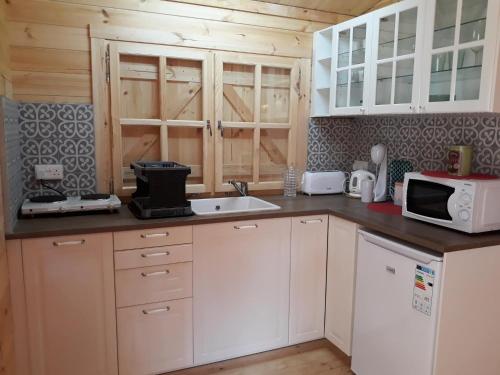 Konyha, Cyprus Glamping Park in Kalavasos