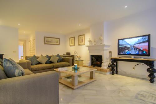 Apartment image 2