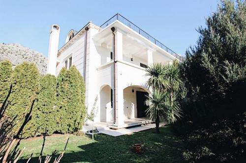 Villa Teuta, Risan (photo 2)