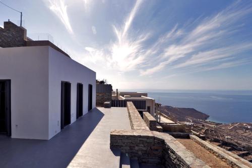  Modern Luxury Villa in Tinos in Kardiani
