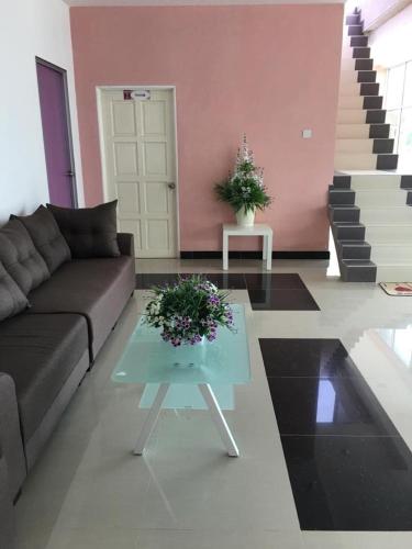 Paka Tamim Seaview Hotel