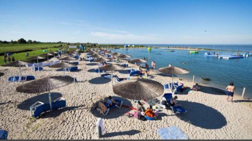 pludmale, Beachhouse Tossens in Butjadingen