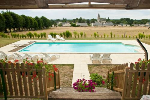 Dārzs, Chateau de Salvert - 4 Cottages in Neuille
