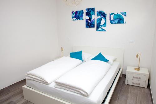 Loft 82 Apartments - image 9