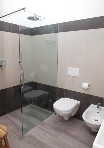 Loft 82 Apartments - image 6