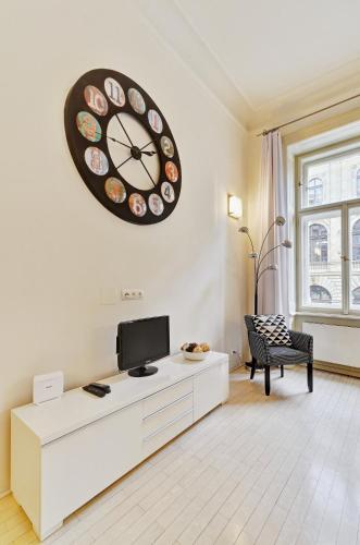 Historic Centre Apartments VI - image 5