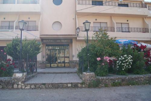 Hostal Restaurante Los Bronces