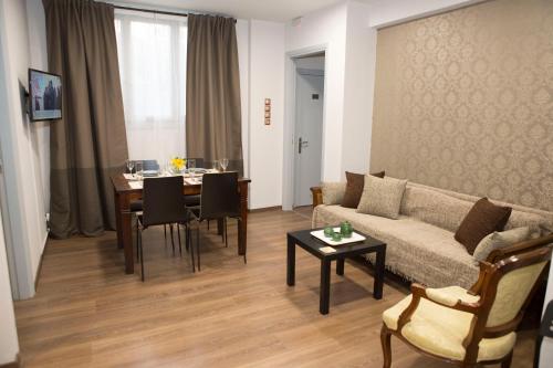Athens Center Spacious Luxury Apartment, Atény (fotografie 3)