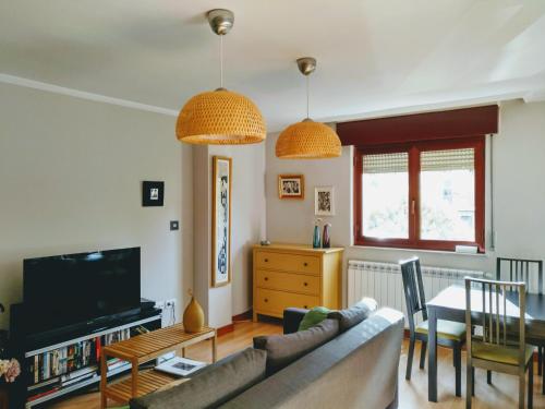  Apartamento con aparcamiento gratuito y gran terraza a 10 min de la Plaza Mayor, Unterkunft in Salamanca