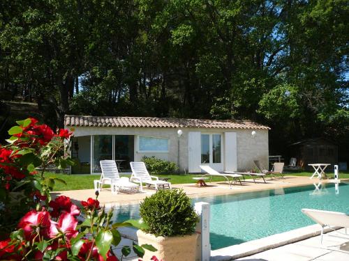un lit en provence - Éguilles