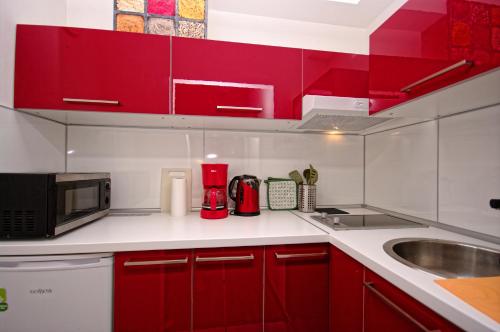 Kitchen, Cozy Gardens Apartments in Prague in Zbraslav