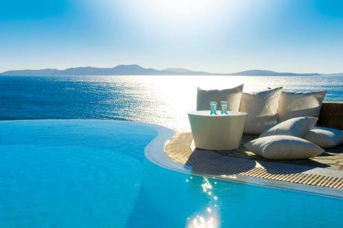 Mykonos Grand Hotel & Resort - 편의 시설/서비스