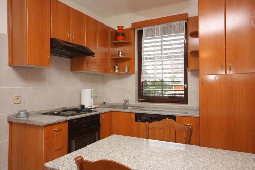 Apartments with a parking space Punat Krk - 5375 - image 6