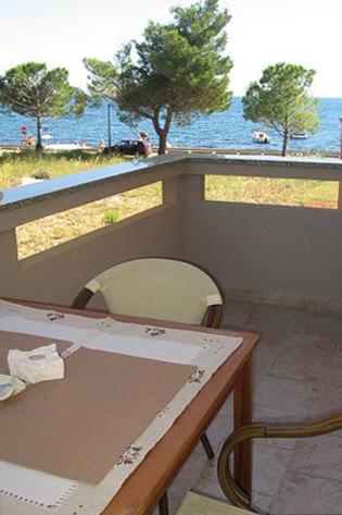 Apartments by the sea Novalja, Pag - 9414
