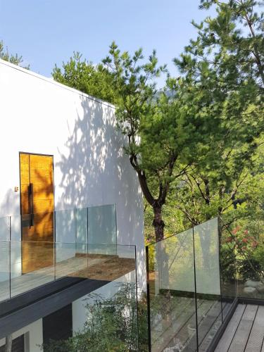 Aroundthetree Hermitage in Shitan Township