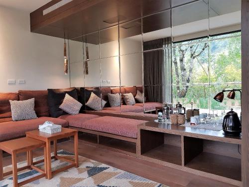 Aroundthetree Hermitage in Shitan Township