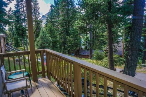 Rogers Retreat Home - main image