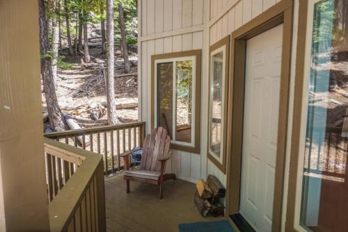 Rogers Retreat Home - image 2