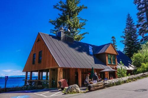 Rogers Retreat Home - image 5