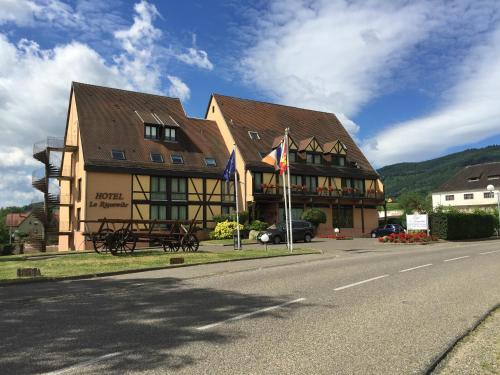 ทัศนียภาพภายนอกโรงแรม, Hotel Le Riquewihr in ริควิ
