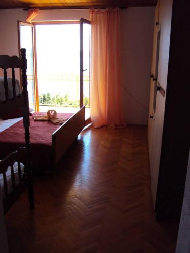  Family house Nikola in Brela