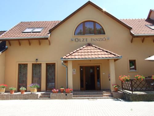 B&B Erdőbénye - Olze Panzió - Bed and Breakfast Erdőbénye