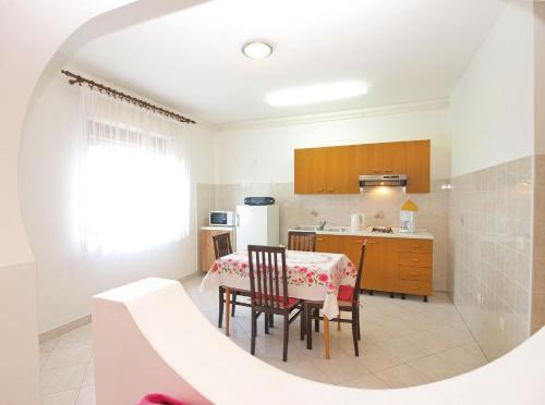 Apartments Silvano 1563 - Pula