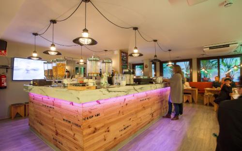 Yeah Barcelona Hostel - image 10