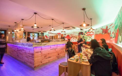 Yeah Barcelona Hostel - image 4