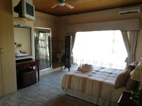 4 twin beds