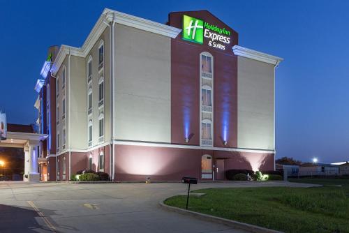 Holiday Inn Express Hotel & Suites Byram, an IHG Hotel