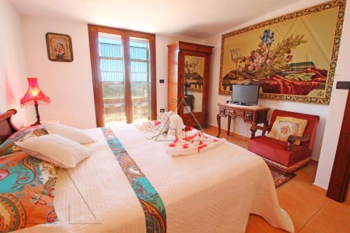 GDCaseVacanza - Incantevole Villa con Piscina e Parco Privato -